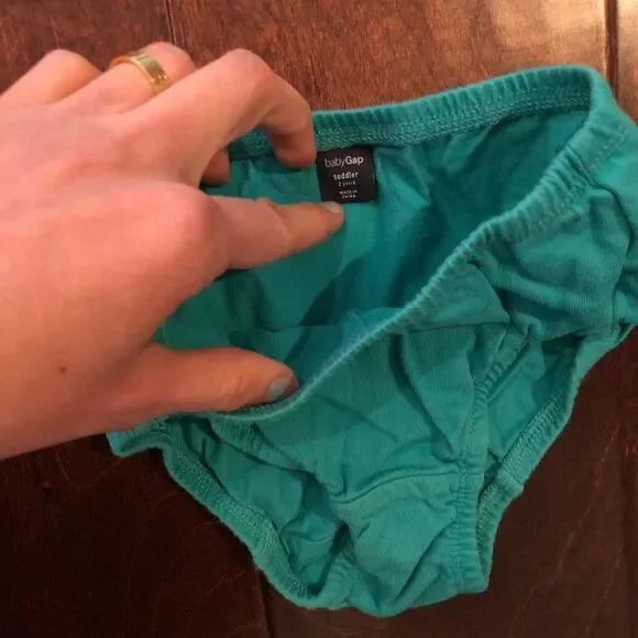 Set of two dresses - Picture 11 of 11